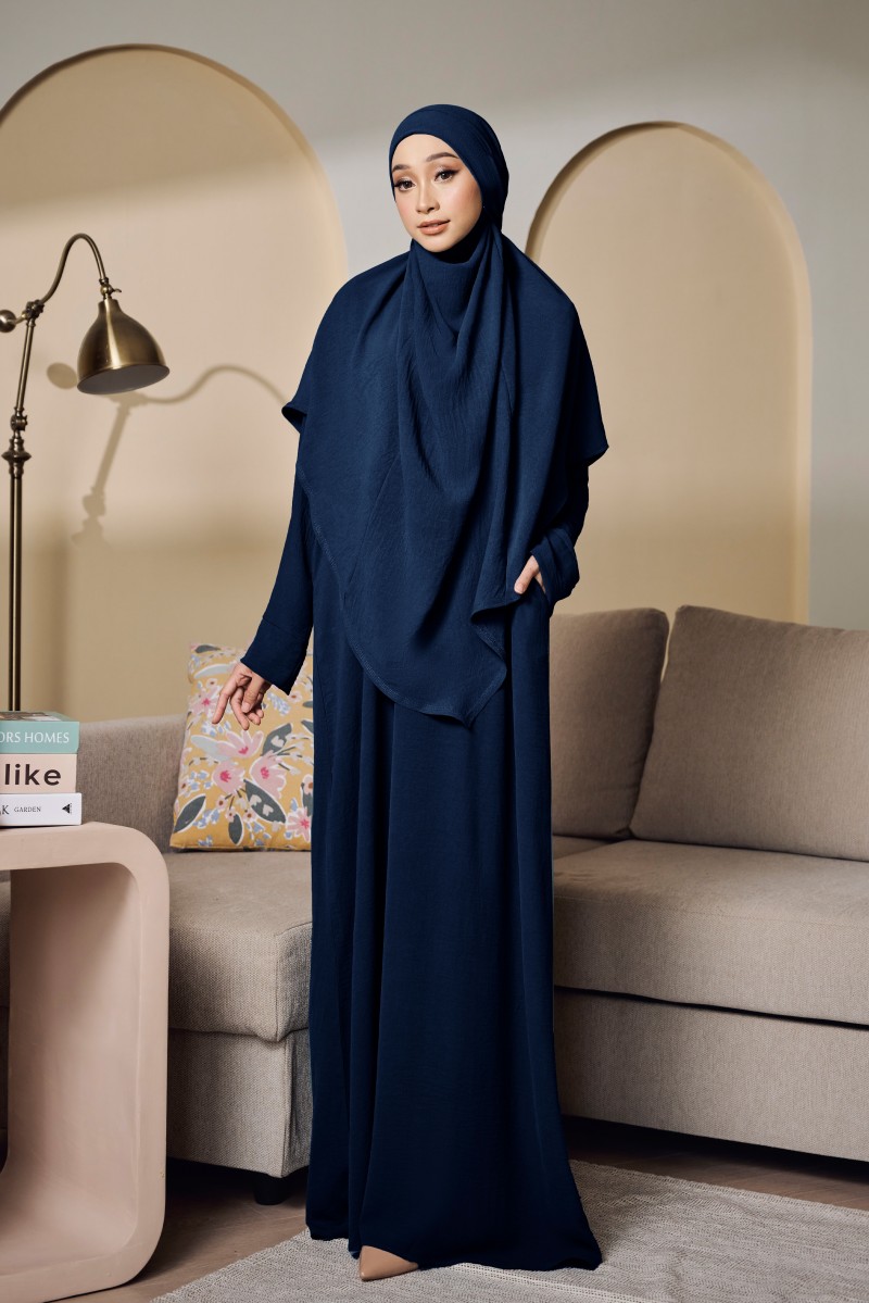 BELVA Kaftan in Navy Blue